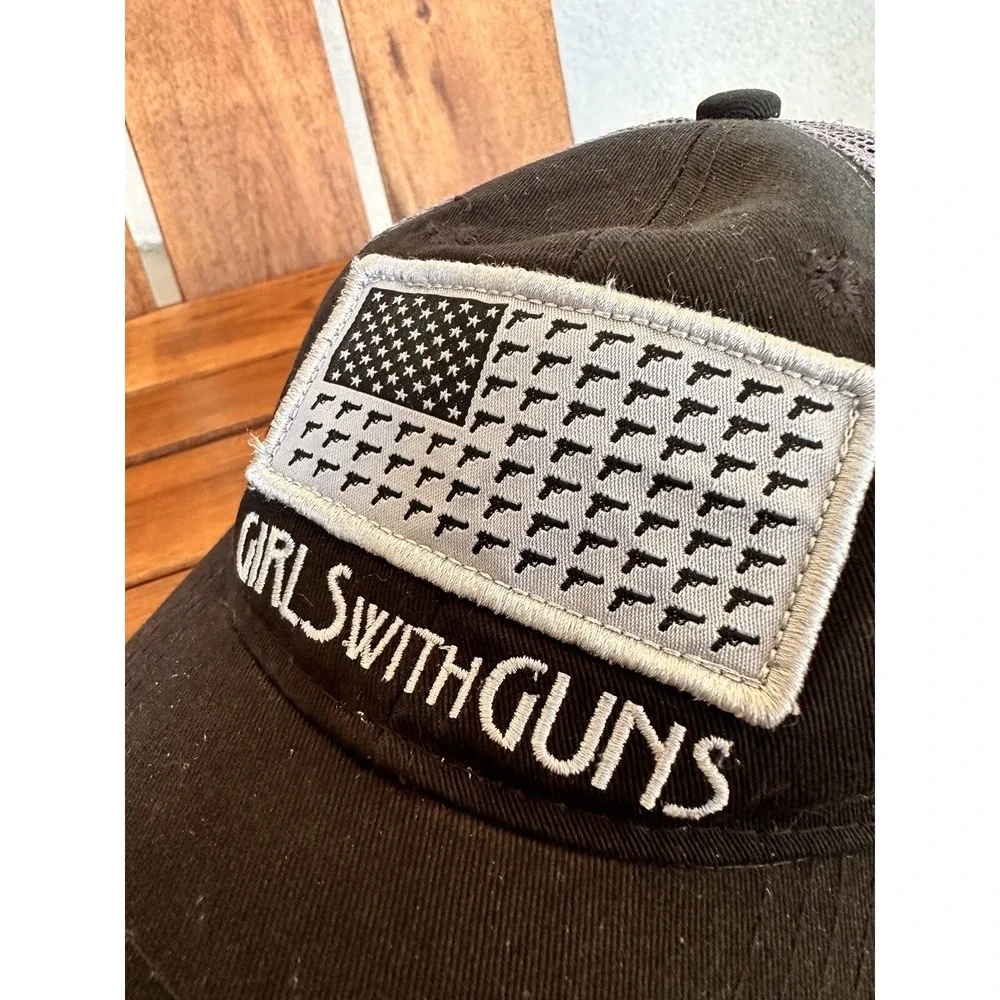 Girls Guns GWG Trucker Snap Back Hat‎ Black Gray Mesh Flag